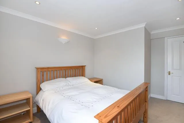 Marlborough Road, Richmond, TW10, photo 7