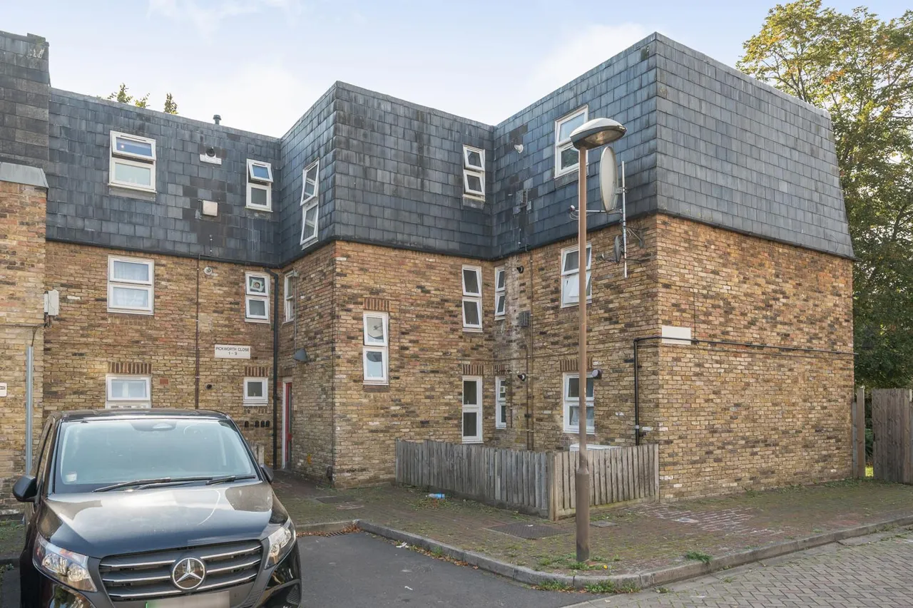 Pickworth Close, SW8, photo 13