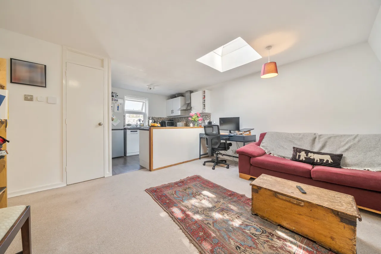 Pickworth Close, SW8, photo 12