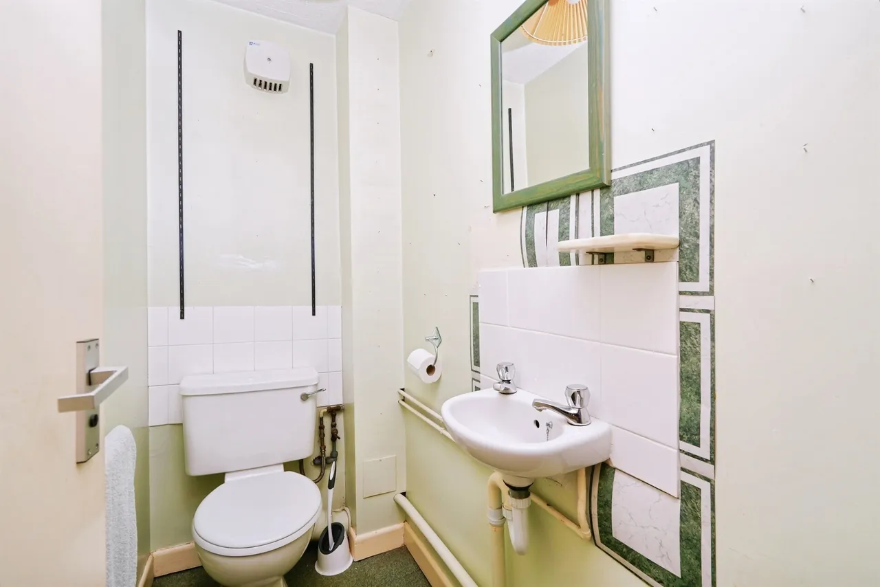 Sovereign Close, Didcot, OX11, photo 18