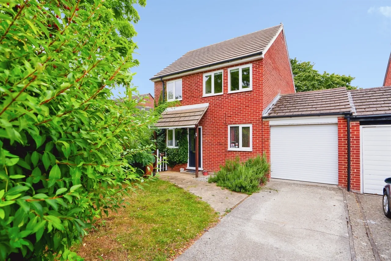 Sovereign Close, Didcot, OX11, photo 43