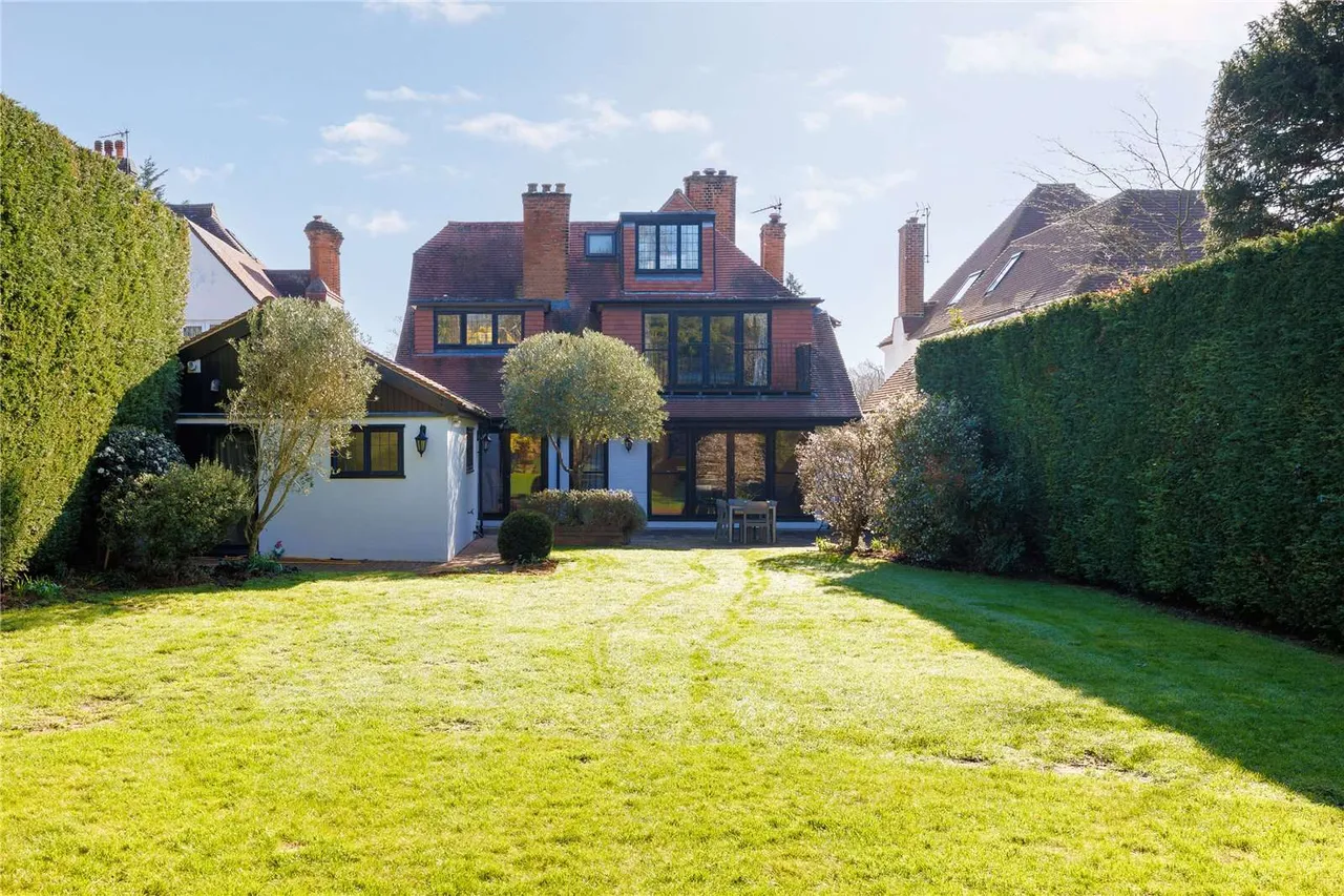 Warboys Road, Kingston upon Thames, Surrey, KT2 7LS, photo 4