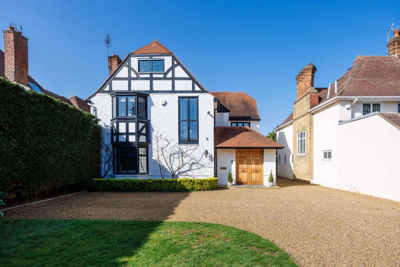 5 bed house for sale — Warboys Road, Kingston upon Thames, Surrey, KT2 7LS