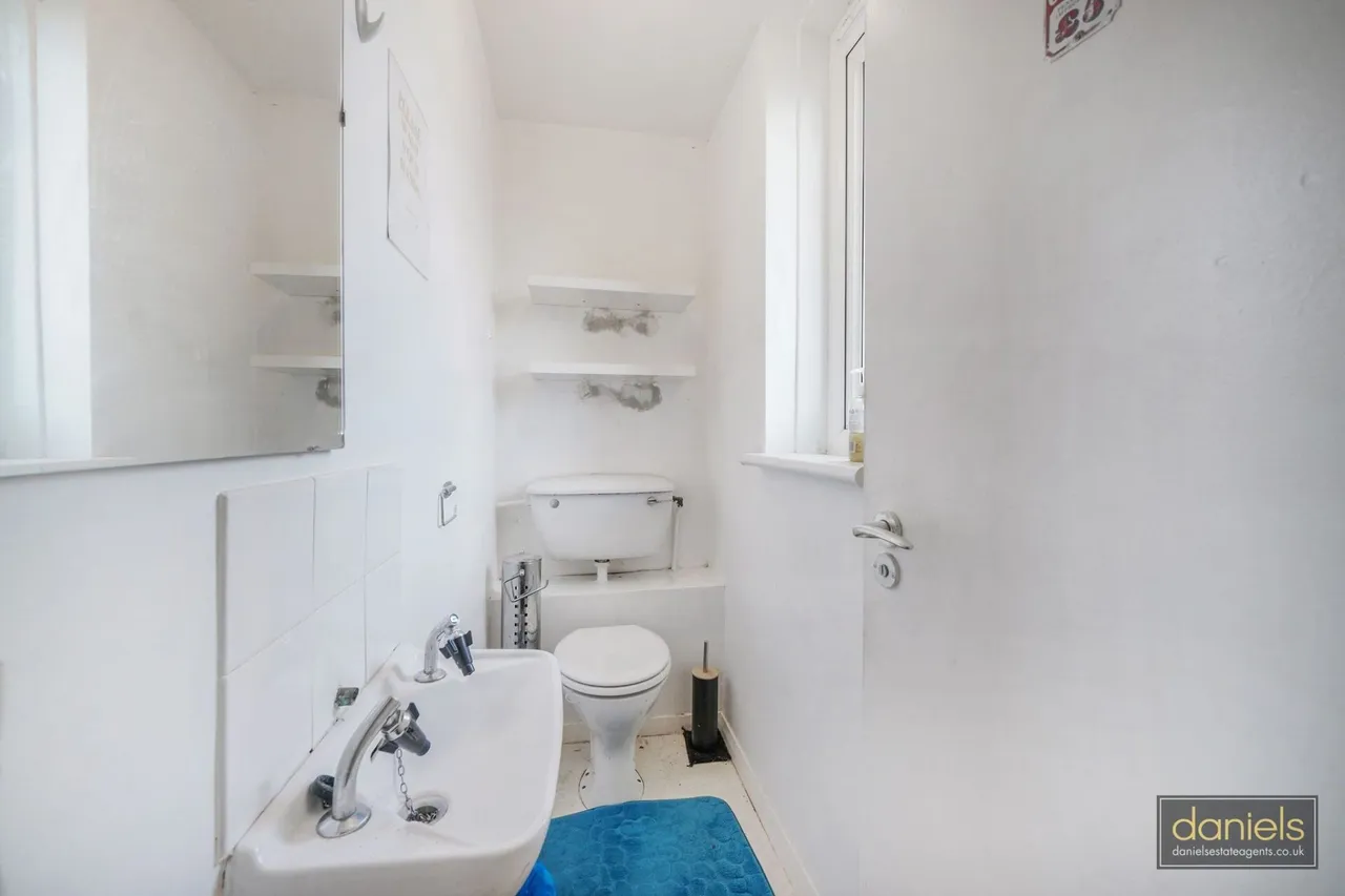Tollhurst Drive, Queens Park, W10, photo 10