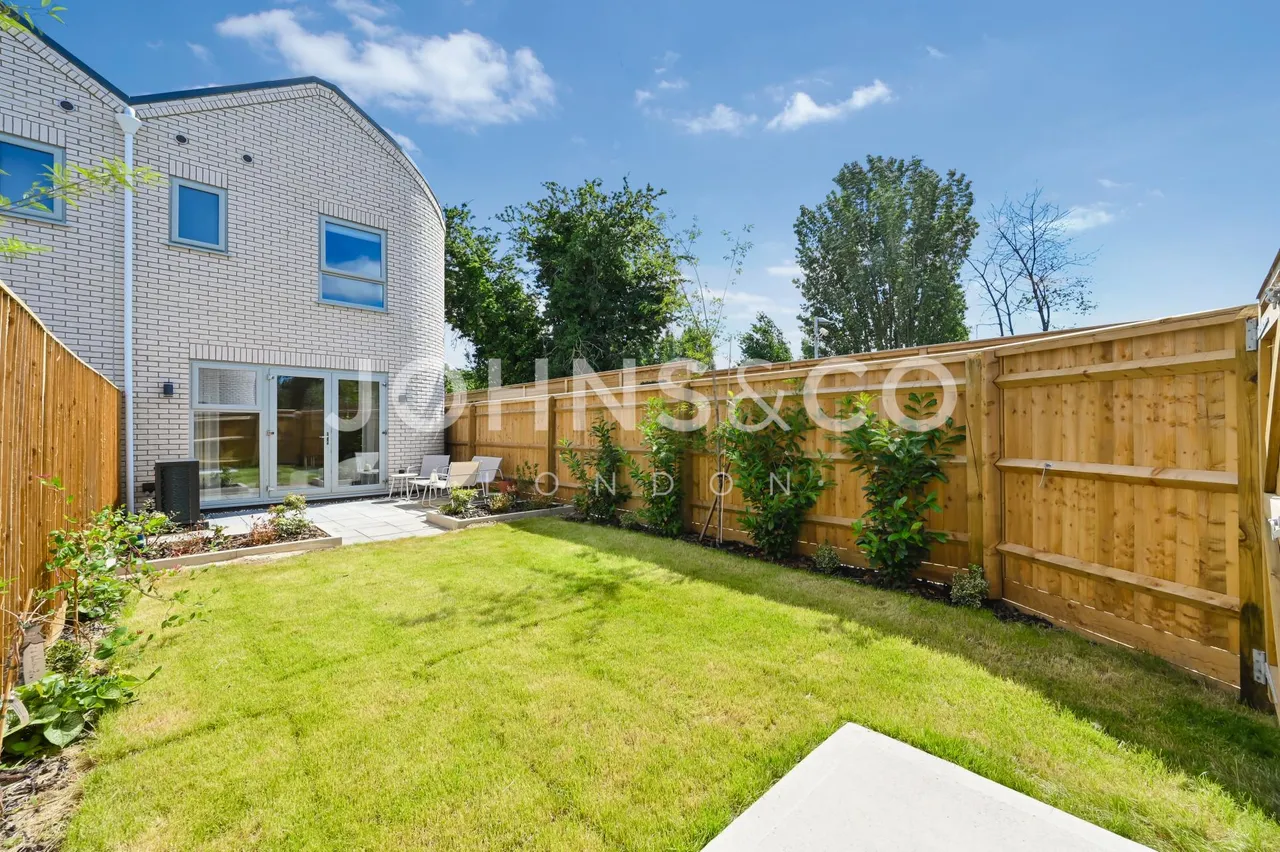 Rothbury Row, Isleworth, TW7, photo 18