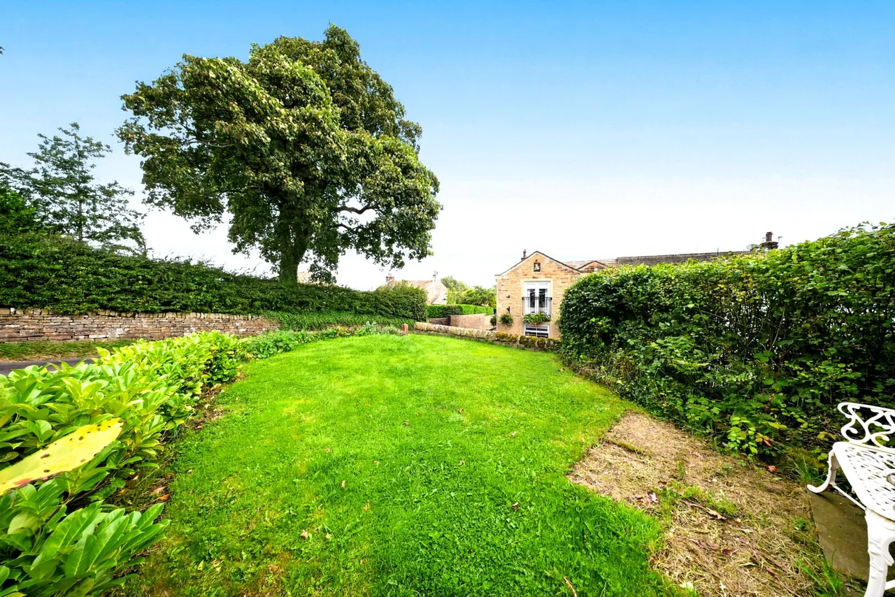Heights Lane, Fence, BB12, photo 58