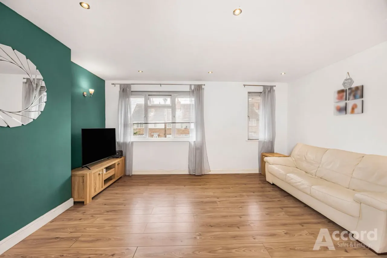 Chelmsford Avenue, Romford, RM5, photo 5