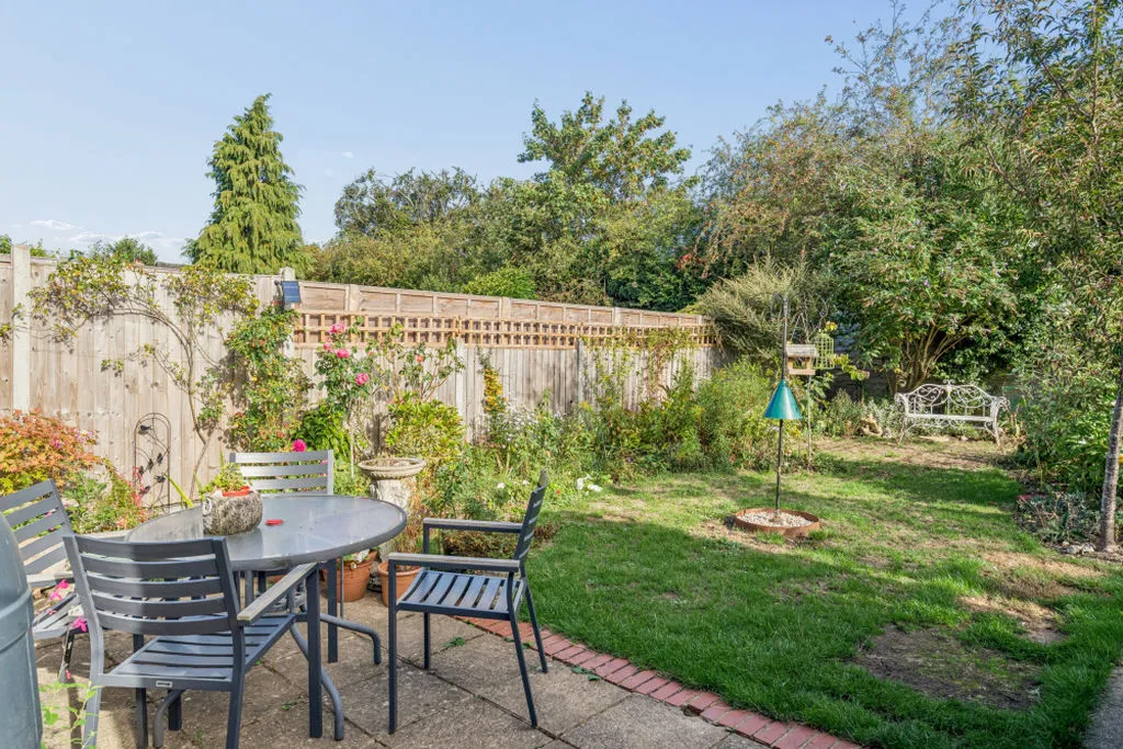 Lower Ridge, Bourne End SL8 5BL, photo 11