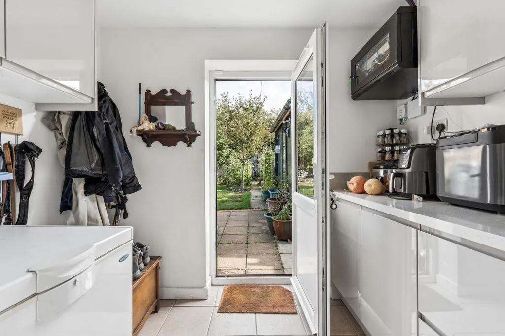 Lower Ridge, Bourne End SL8 5BL, photo 7