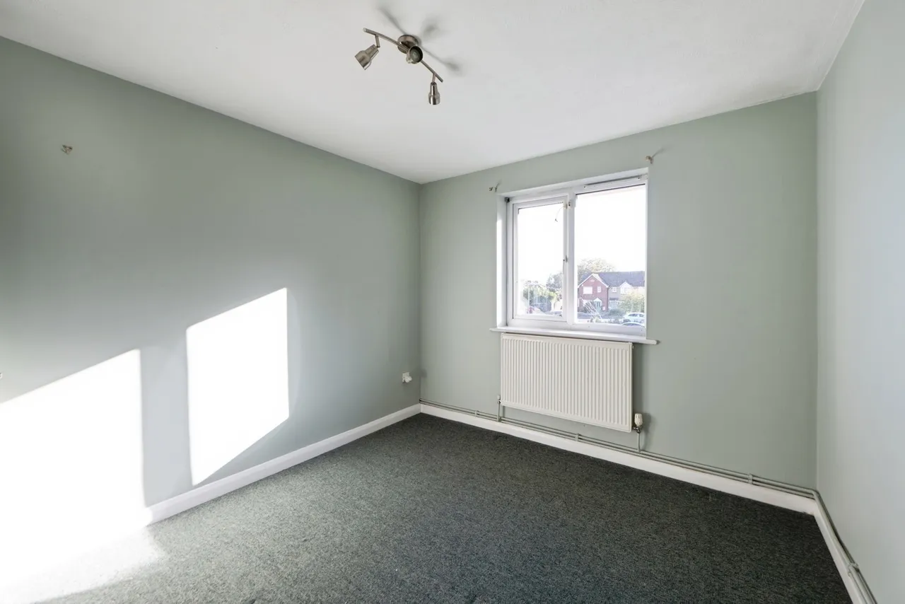 St. Faiths Close, Gosport, PO12, photo 12