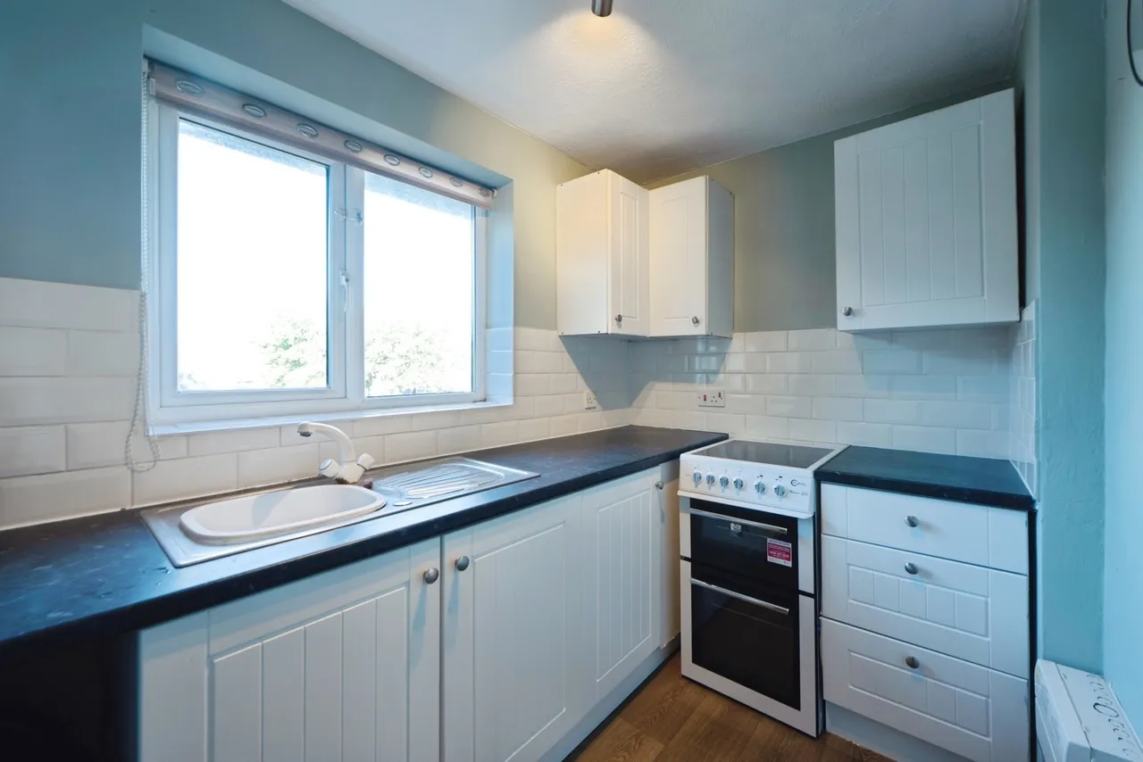 St. Faiths Close, Gosport, PO12, photo 2