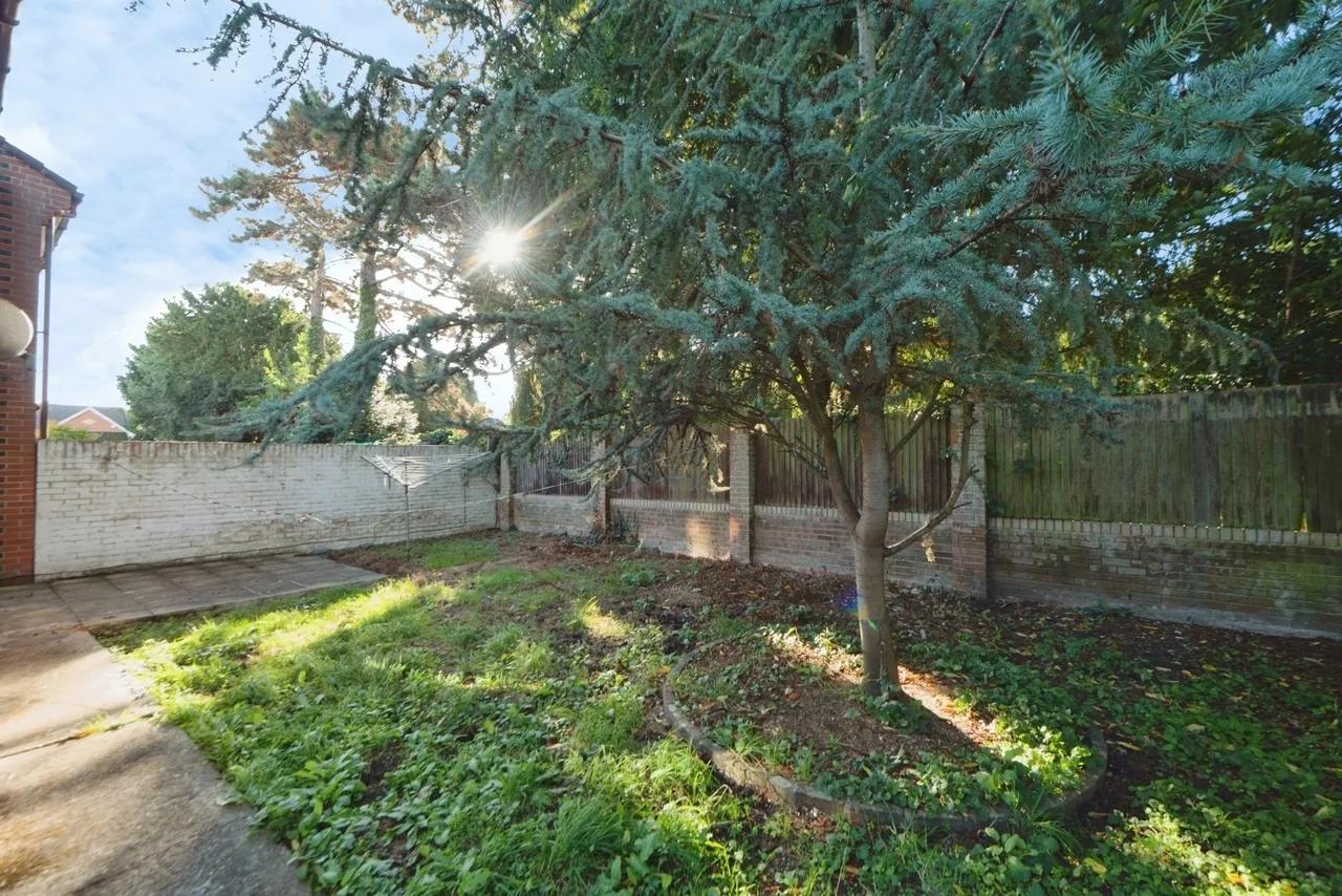 St. Faiths Close, Gosport, PO12, photo 3