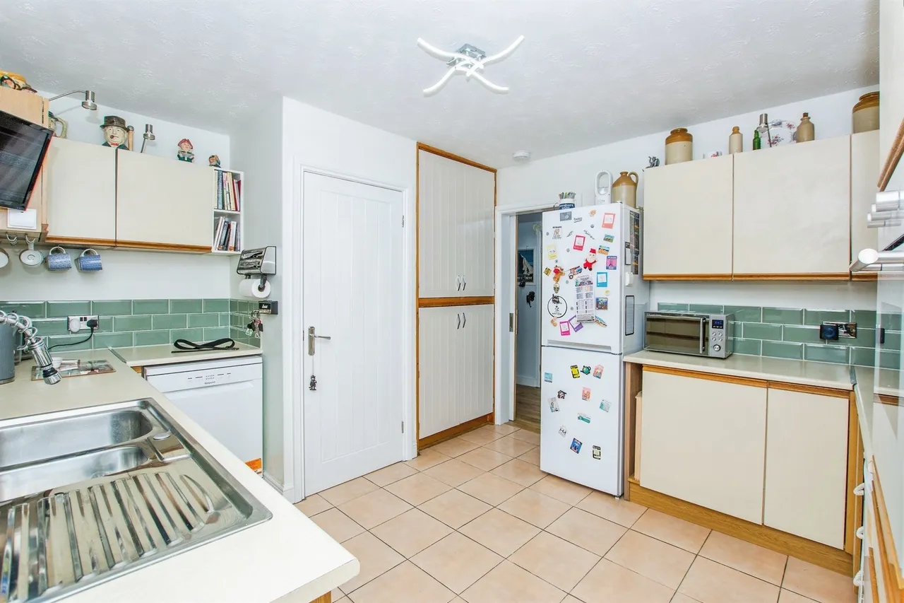 Front Road, Murrow, PE13, photo 5