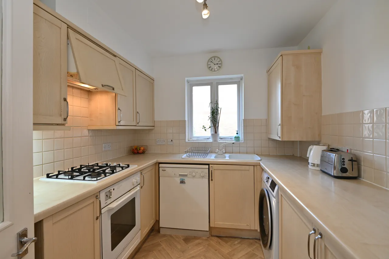 Coverdale Road, London, NW2, photo 3
