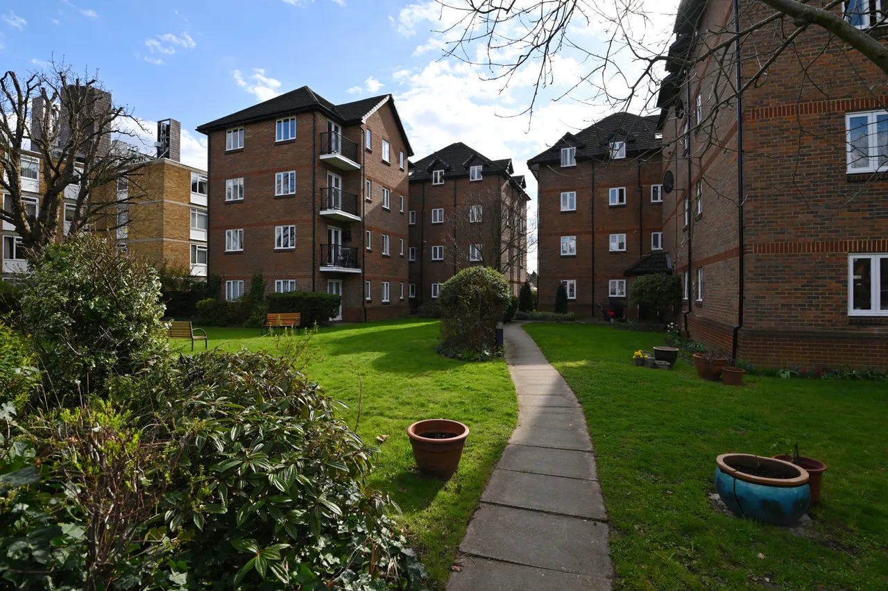 Coverdale Road, London, NW2, photo 7