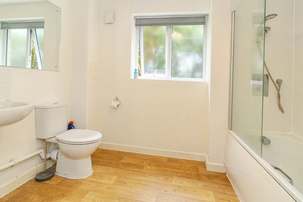 Bunkers Crescent, Bletchley, MK3, photo 12