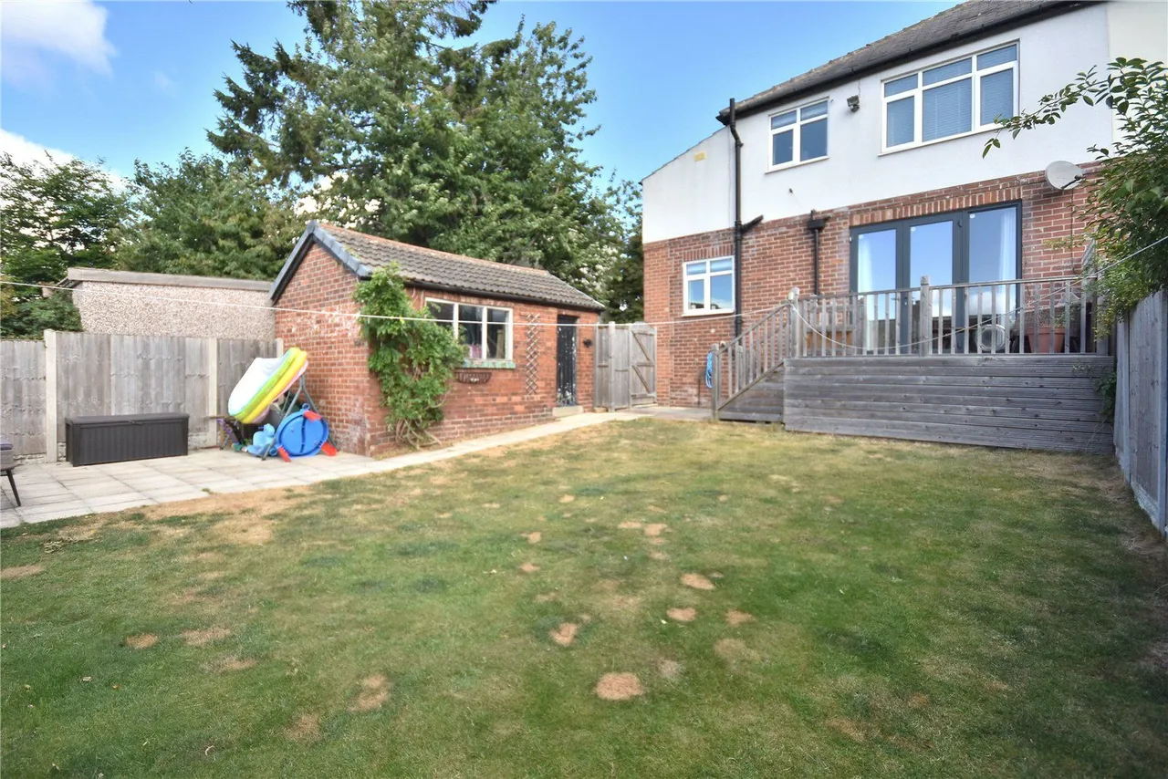 Sherbrooke Avenue, Leeds, LS15, photo 13