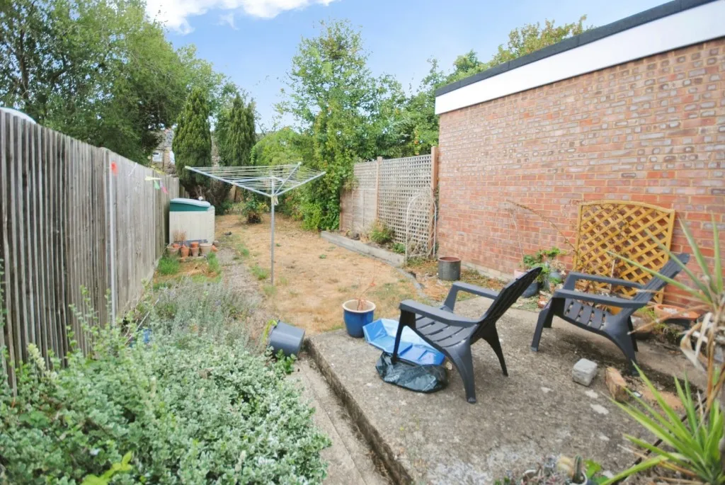 Wiggenhall Road, Watford, photo 9