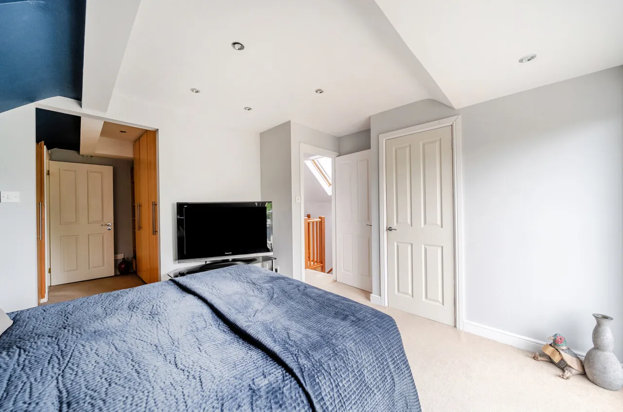 Maple Grove, Woking, GU22, photo 16