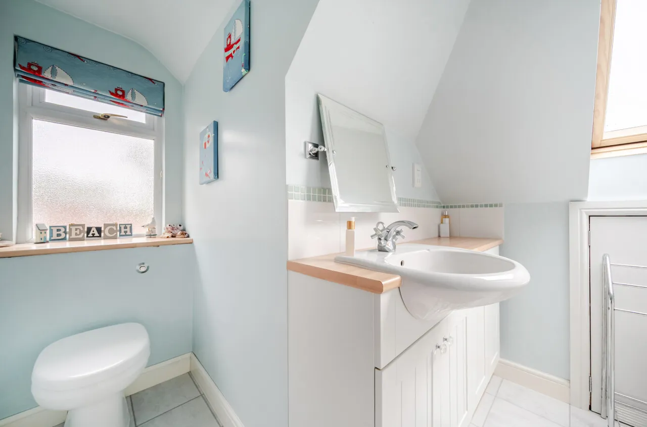 Maple Grove, Woking, GU22, photo 20