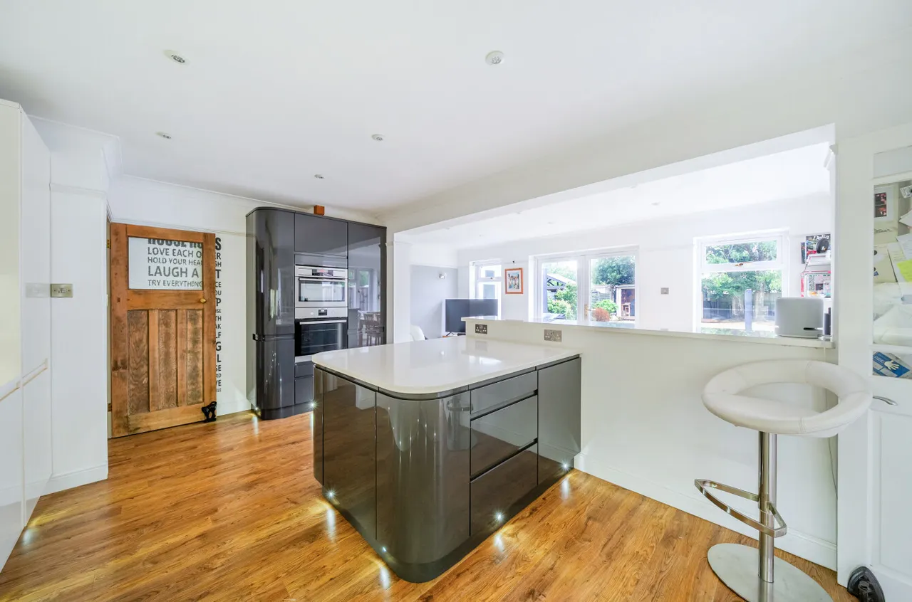 Maple Grove, Woking, GU22, photo 10
