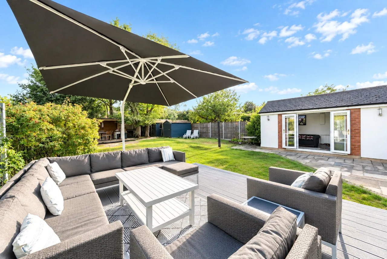 Maple Grove, Woking, GU22, photo 27