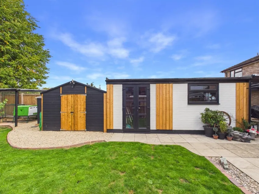 Colerne Drive, Hucclecote, photo 26
