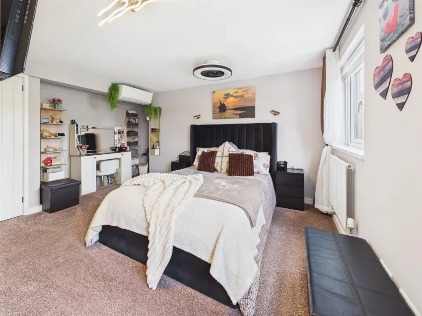 Colerne Drive, Hucclecote, photo 16