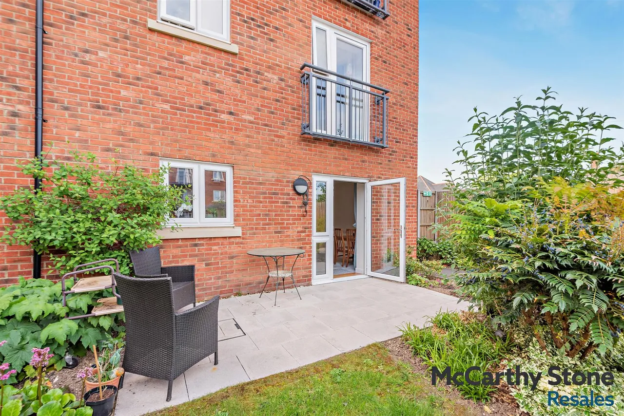 1 bed flat for sale, The Moors, Thatcham, RG19
