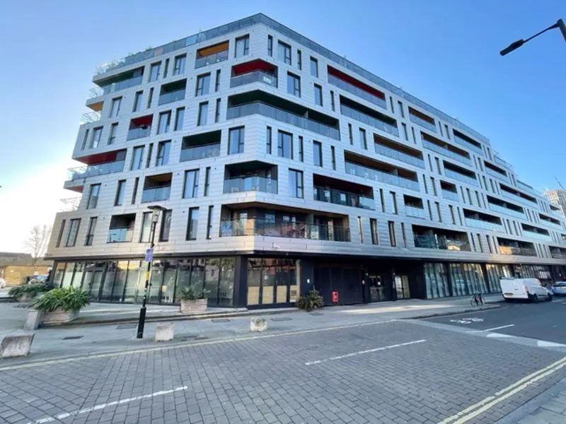 2 bed flat to rent — Webber Street, London SE1 0JN