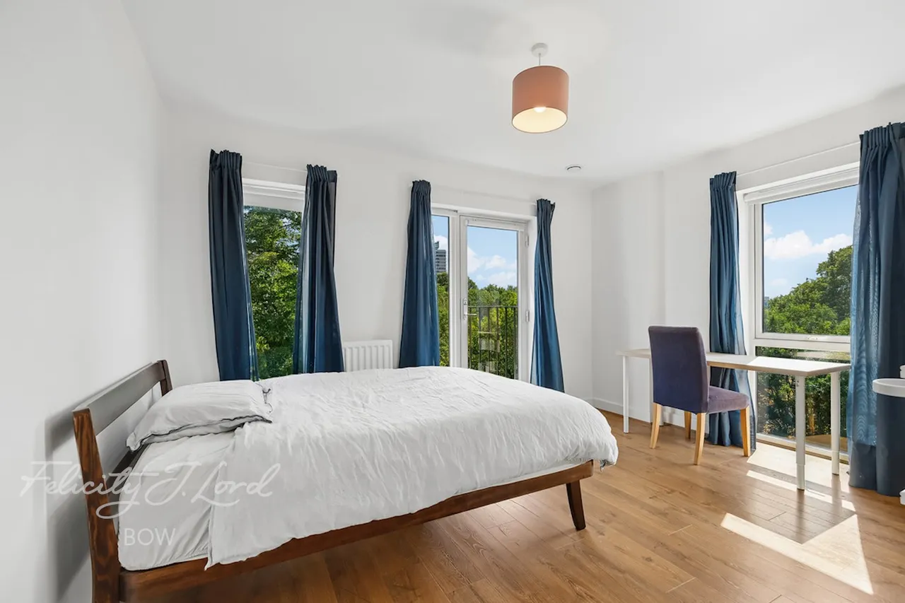 St Clements Avenue, London, photo 9