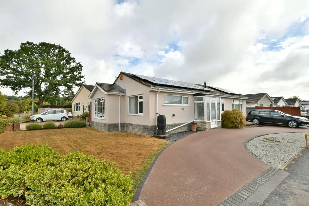 Foxcroft Drive, Colehill, BH21, photo 13