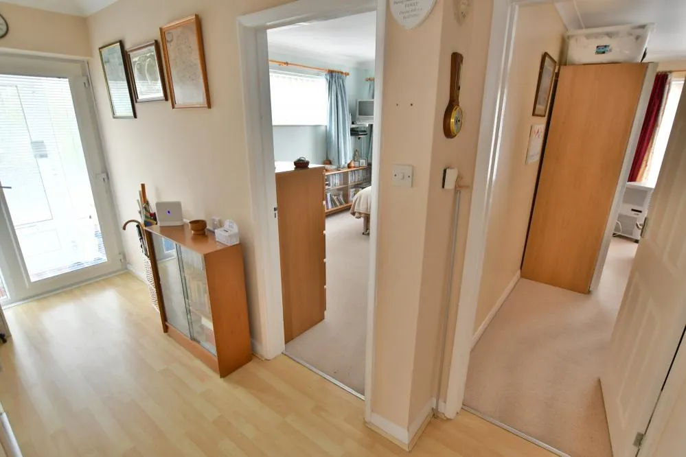 Foxcroft Drive, Colehill, BH21, photo 6