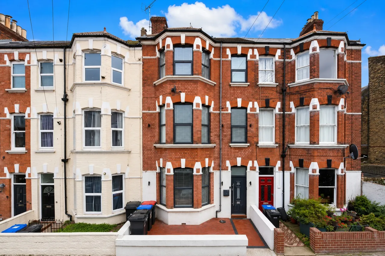 6 bed house for sale, Hatfeild Road, Margate, CT9