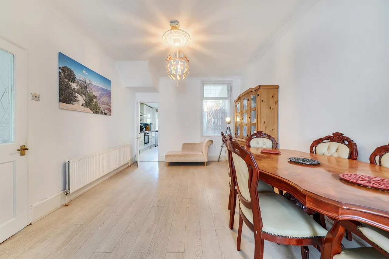 Buckingham Road, Ilford, IG1, photo 6