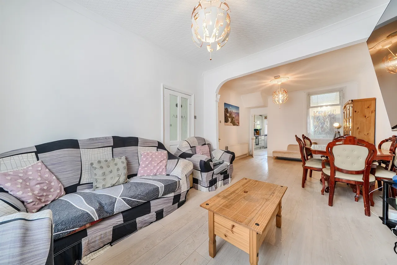 Buckingham Road, Ilford, IG1, photo 11