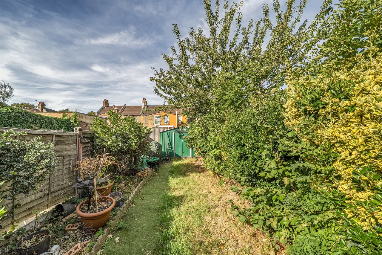 Buckingham Road, Ilford, IG1, photo 3