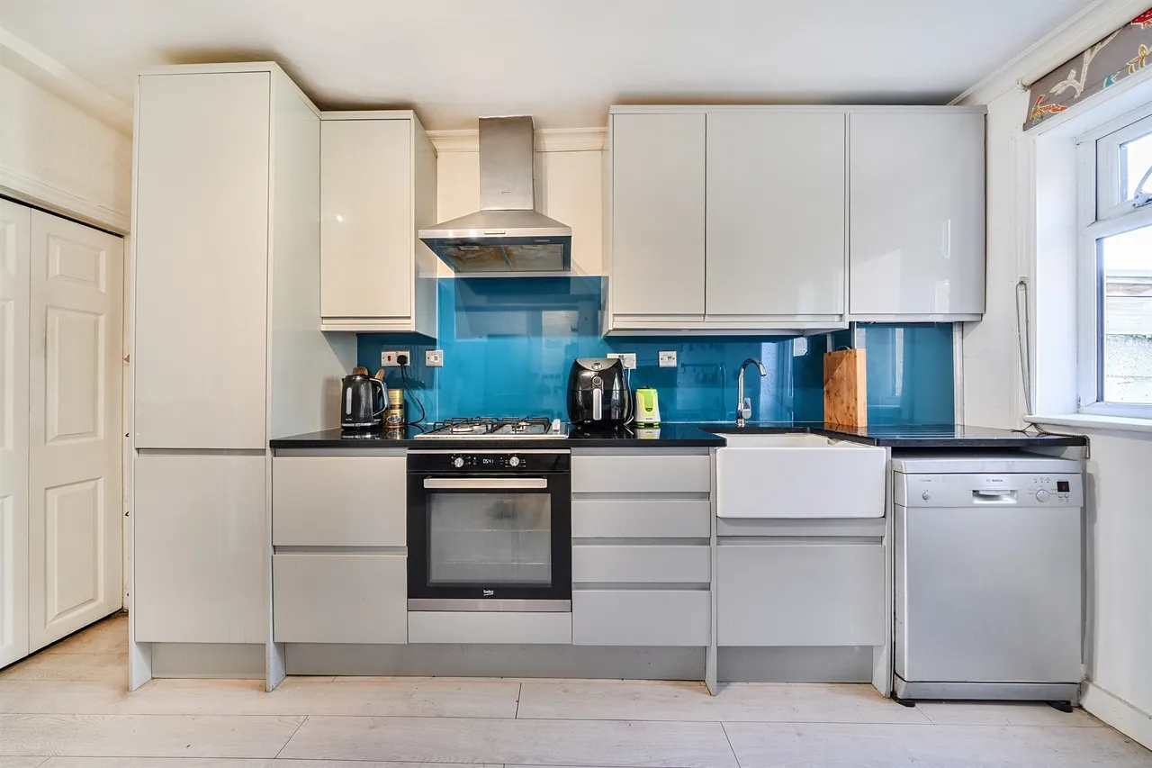 Buckingham Road, Ilford, IG1, photo 13