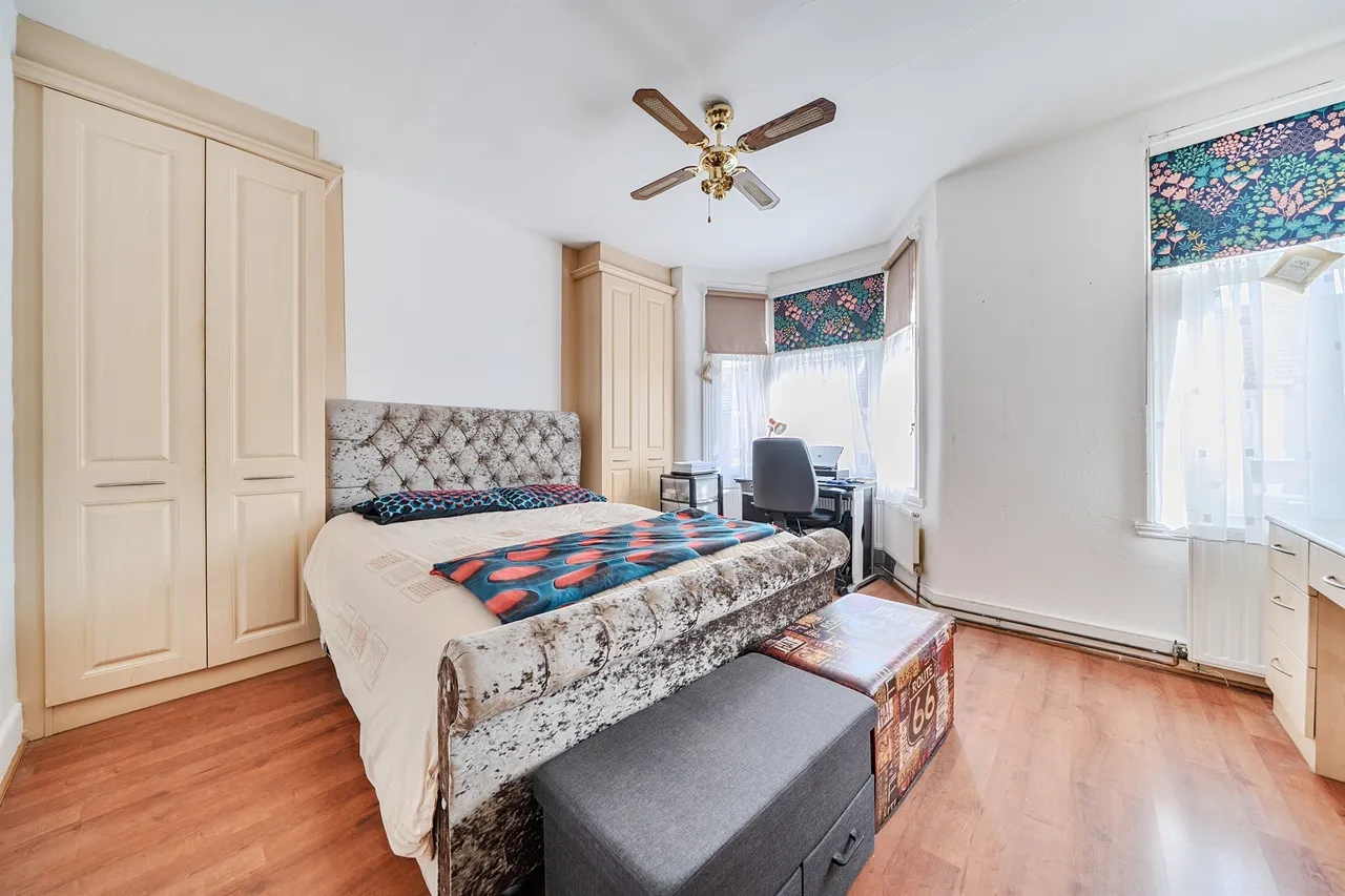 Buckingham Road, Ilford, IG1, photo 5