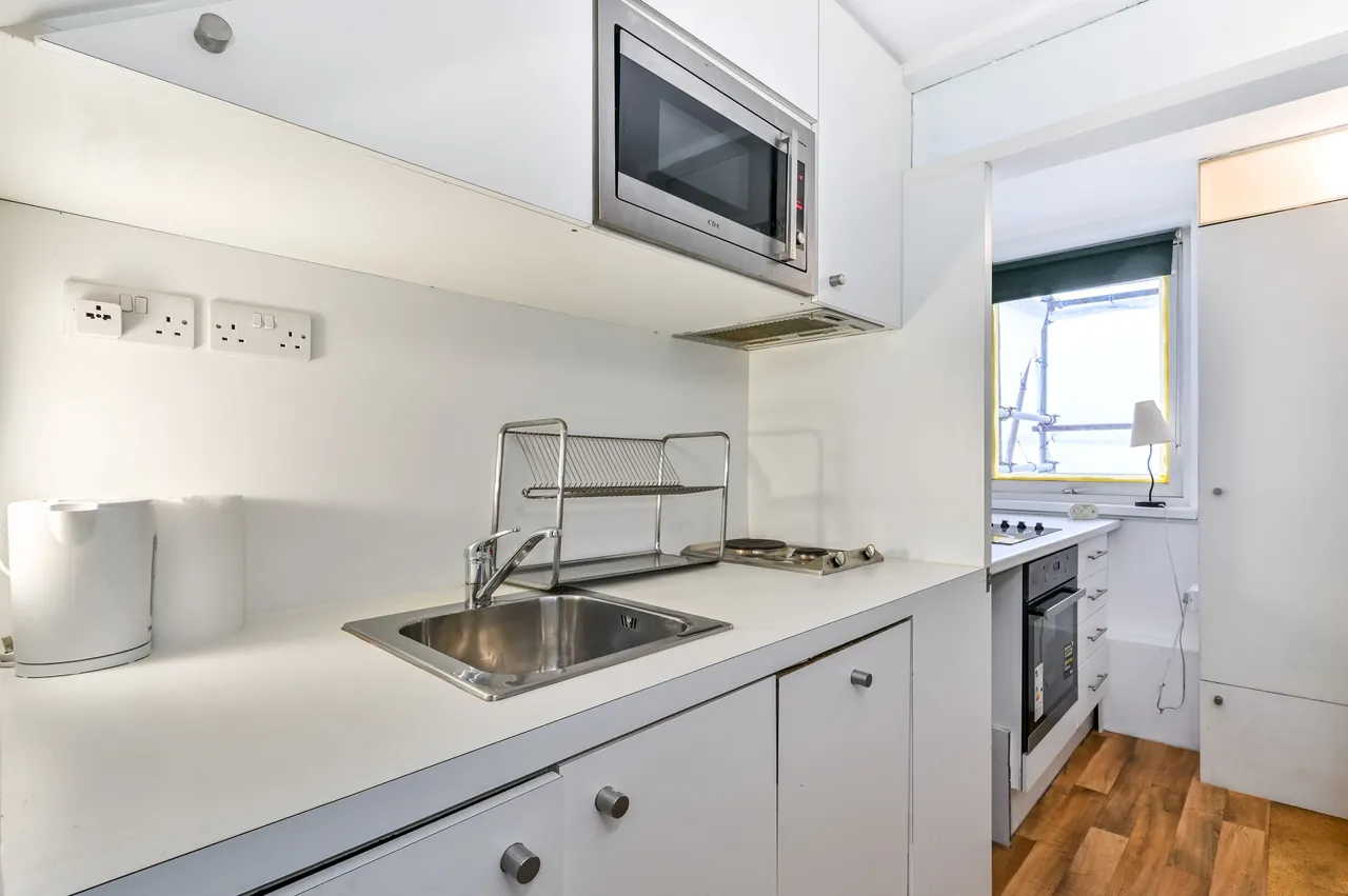 Flat 2, 18 South Villas, London, photo 4