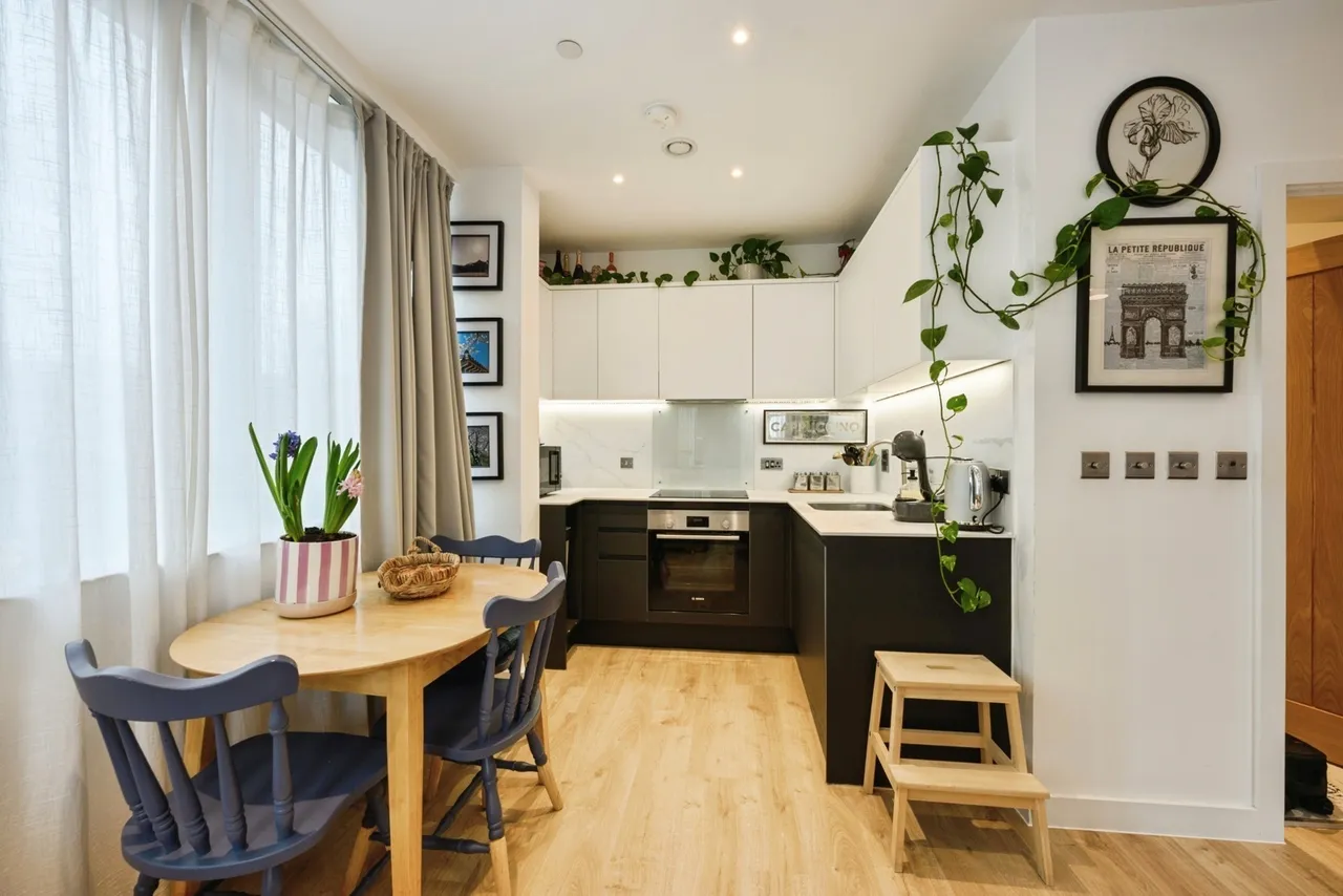 Station Road, Redhill, RH1, photo 11