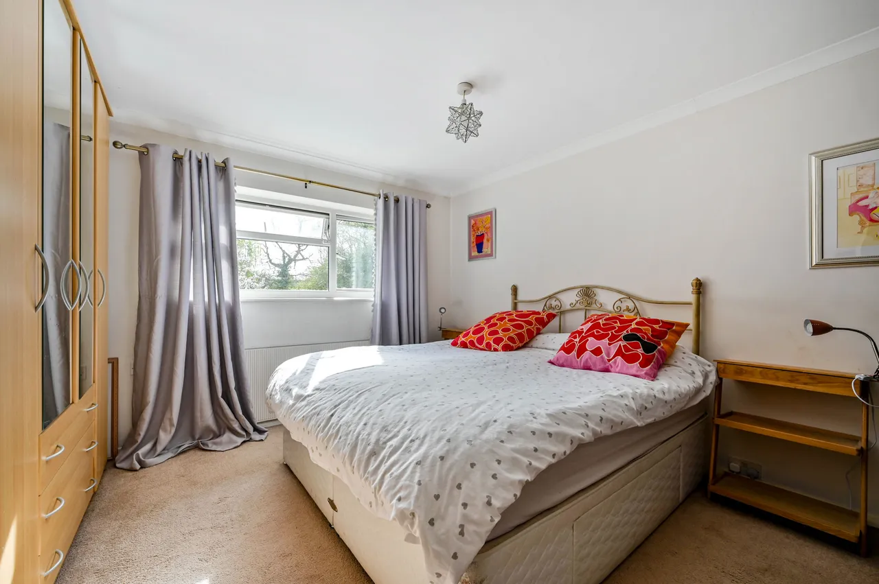 Guildford, GU4, photo 12