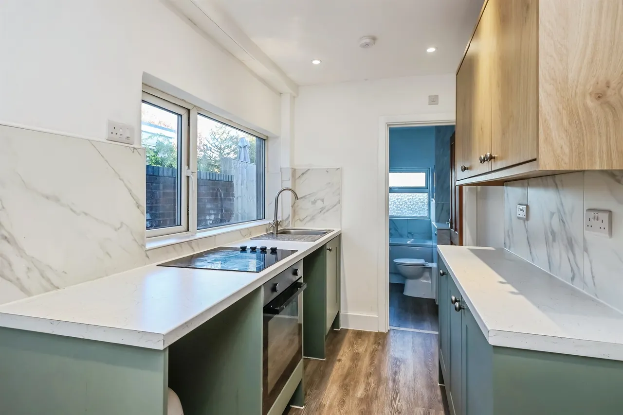 Queens Road North, Eastwood, NG16, photo 6