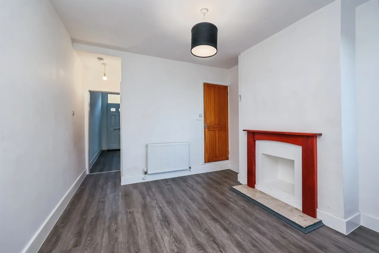 Queens Road North, Eastwood, NG16, photo 5