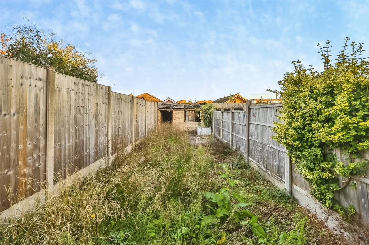 Queens Road North, Eastwood, NG16, photo 16