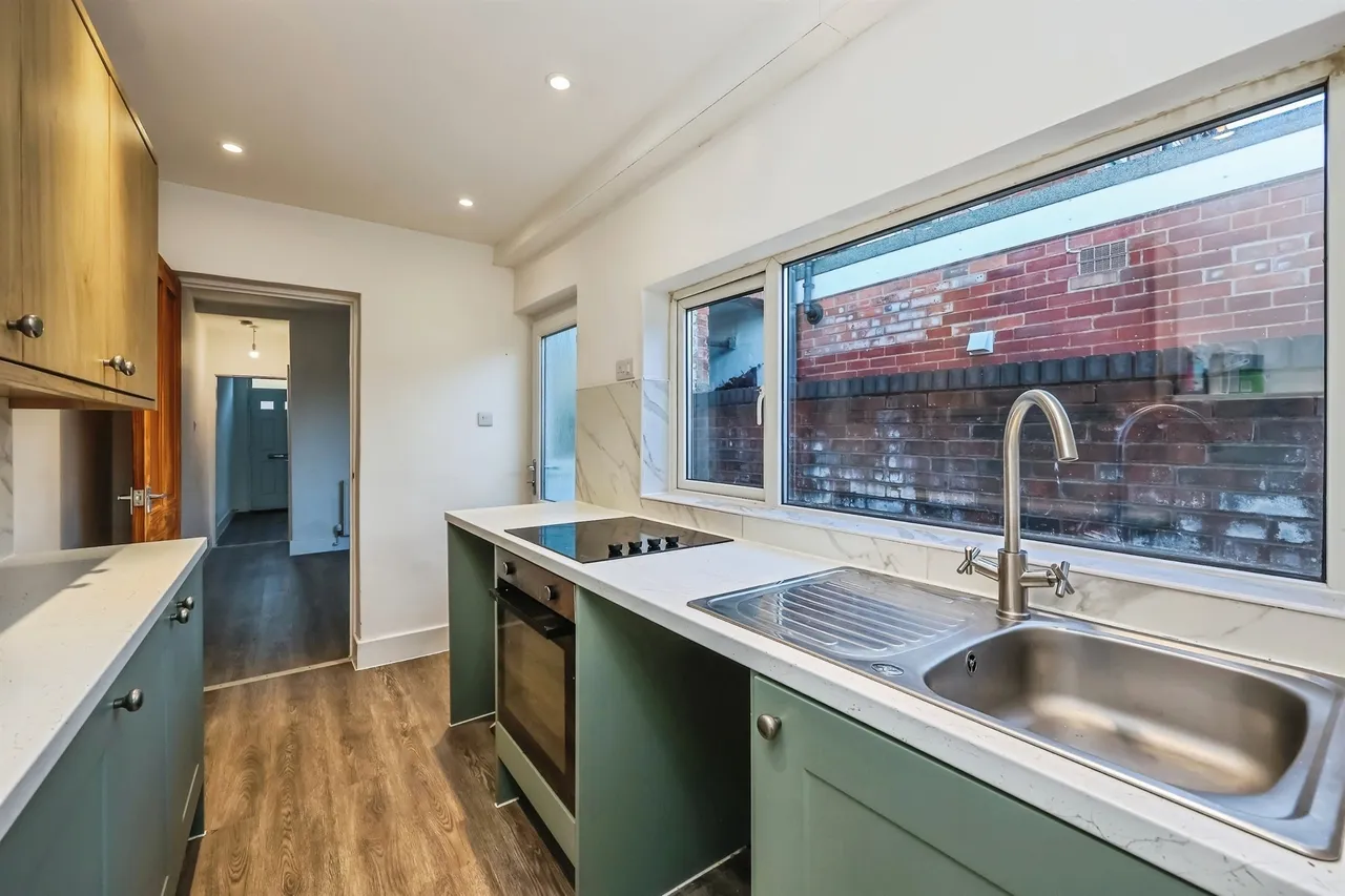 Queens Road North, Eastwood, NG16, photo 7