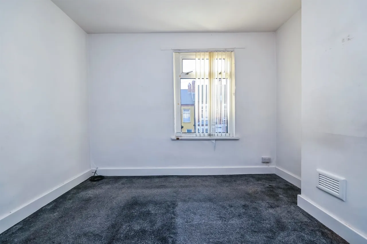 Queens Road North, Eastwood, NG16, photo 8