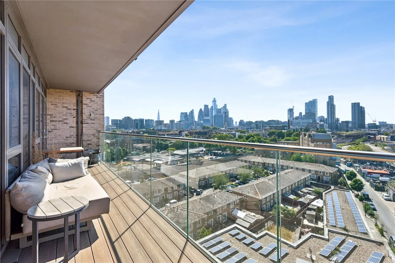 2 bed flat for sale — Hemming Street, London, E1
