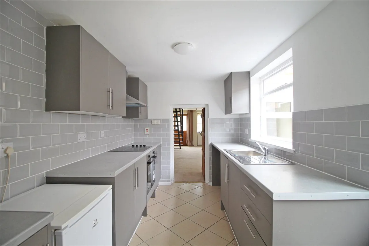 Bridge Street, Deeping St. James, Peterborough, Lincolnshire, PE6, photo 2