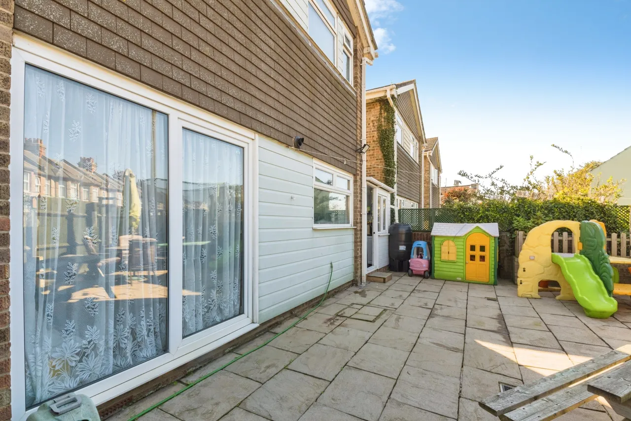 Alton Park Road, Clacton-On-Sea, CO15, photo 17